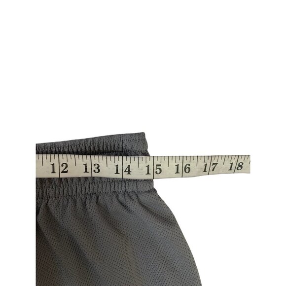 Under Armour Men's Loose Shorts - Picture 4 of 5